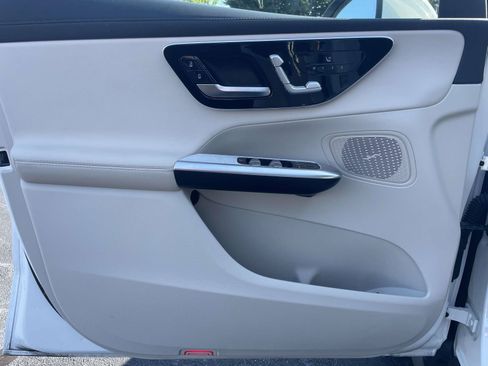 Used 2023 Mercedes-Benz GLC 300 4MATIC image 16