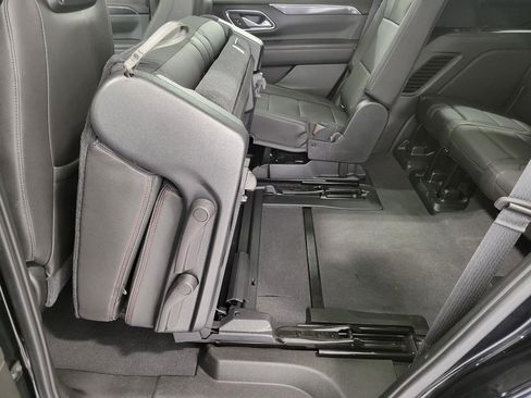 Used 2021 Chevrolet Tahoe RST w/ Rear Media and Nav Package AWD/4WD image 27