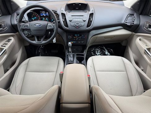 Used 2017 Ford Escape SE image 16