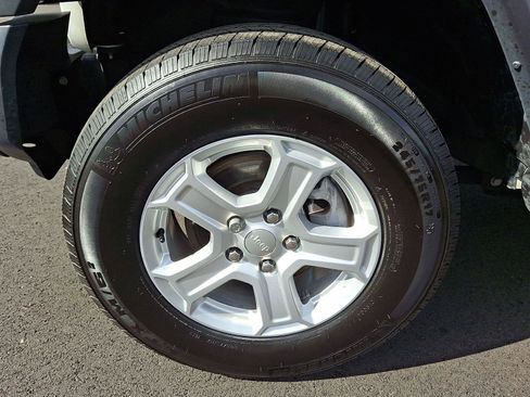 Certified 2021 Jeep Wrangler Sport S image 8