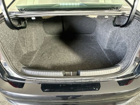 Used 2025 Volkswagen Jetta SE FWD image 28