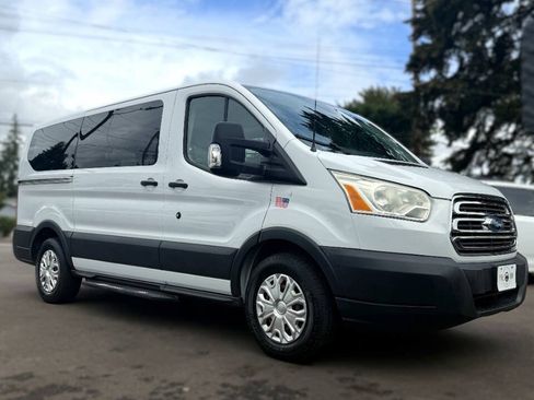 Used 2016 Ford Transit 150 XLT RWD image 2
