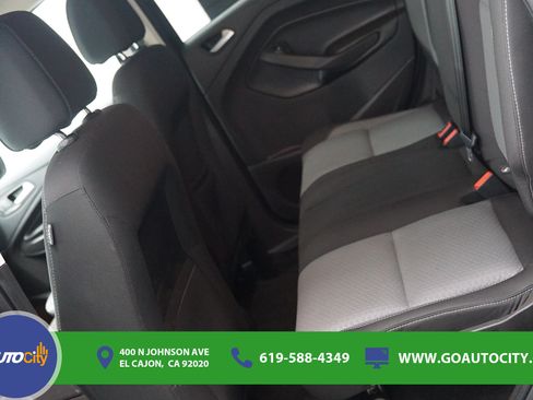 Used 2017 Ford Escape SE FWD image 14