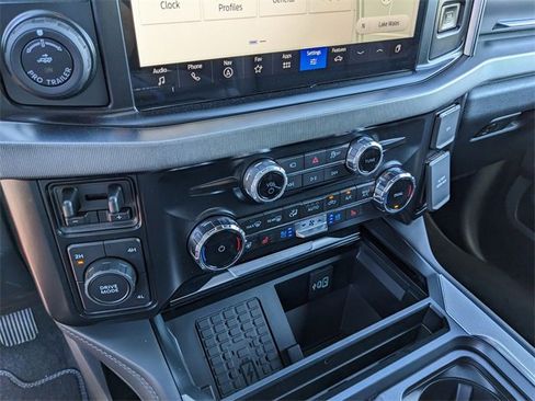 Used 2025 Ford F450 Platinum image 24