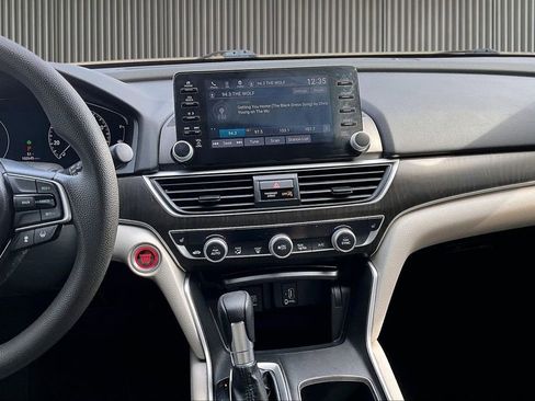 Used 2020 Honda Accord EX image 6