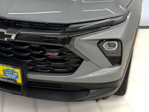 Used 2025 Chevrolet TrailBlazer RS w/ Convenience Package AWD/4WD image 10