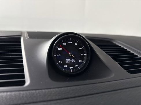 Certified 2021 Porsche Cayenne image 27