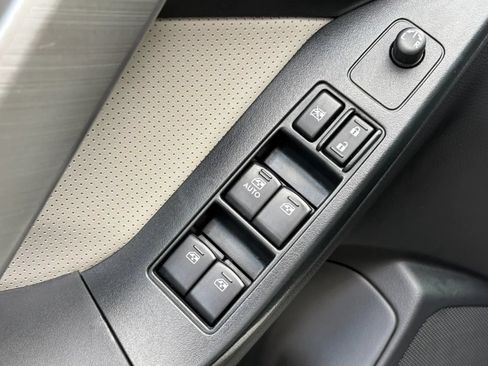 Used 2016 Subaru Forester 2.5i Limited AWD/4WD image 14