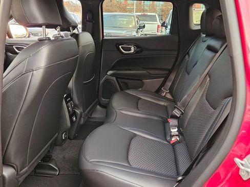 New 2026 Jeep Compass Latitude image 7