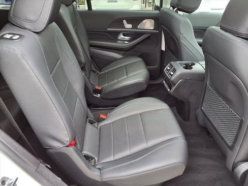 Certified 2024 Mercedes-Benz GLS 450 4MATIC image 21