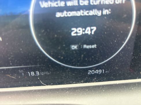 Used 2024 Kia Seltos SX w/ SX Sunroof Package AWD/4WD image 2