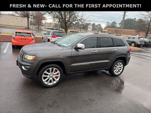 Used 2017 Jeep Grand Cherokee Limited image 6