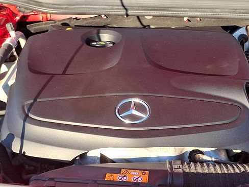 Used 2020 Mercedes-Benz GLA 250 4MATIC image 30