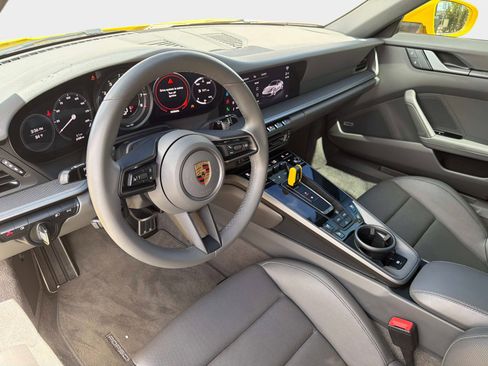 Used 2022 Porsche 911 Carrera image 30