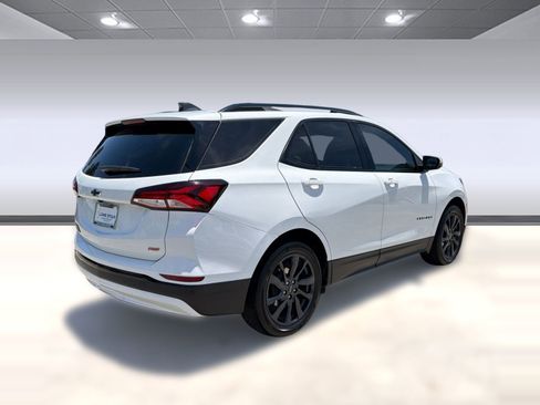 Used 2024 Chevrolet Equinox RS FWD image 9