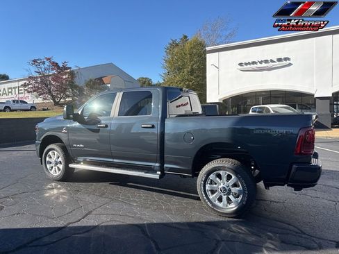 New 2026 RAM 2500 Big Horn AWD/4WD image 9