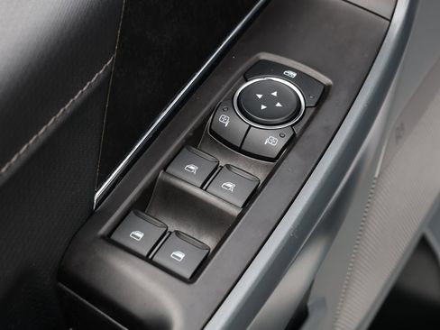 Used 2024 Ford F150 Lightning Flash image 28