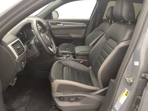 Used 2021 Volkswagen Atlas Cross Sport SEL Premium w/ Cross Sport MDO Package image 17