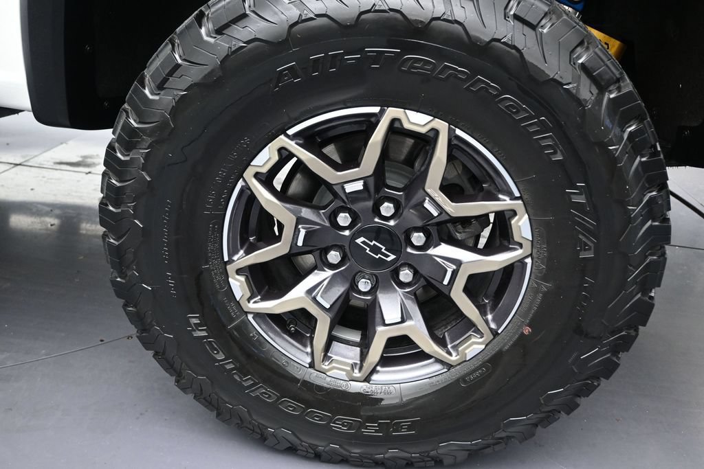 Used 2024 Chevrolet Colorado ZR2 AWD/4WD image 10