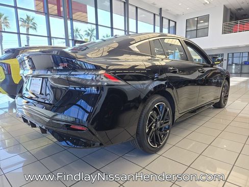New 2026 Nissan Sentra SR w/ Floor Mat Package FWD image 5