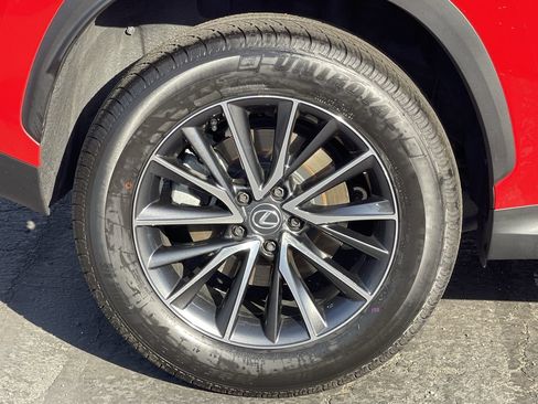 Used 2024 Lexus NX 250 FWD image 11