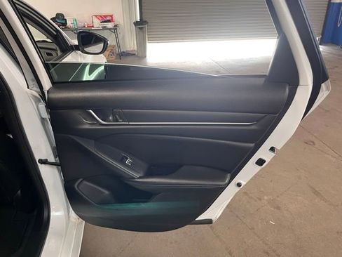 Used 2021 Honda Accord Sport Special Edition image 15