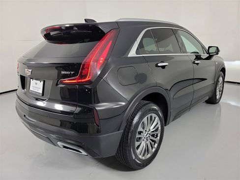 Certified 2025 Cadillac XT4 Premium Luxury image 4