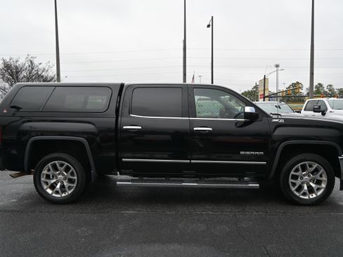 Used 2018 GMC Sierra 1500 SLT image 12