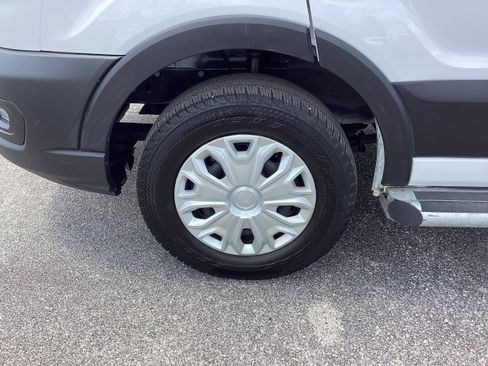 Used 2025 Ford Transit 250 Low Roof w/ Exterior Upgrade Package RWD image 9