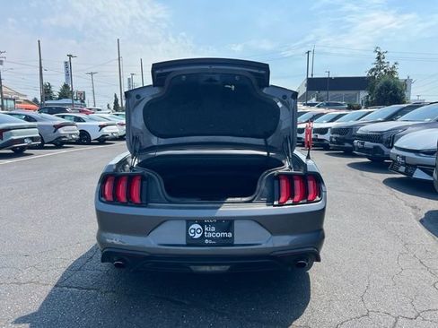 Used 2022 Ford Mustang Premium RWD image 8