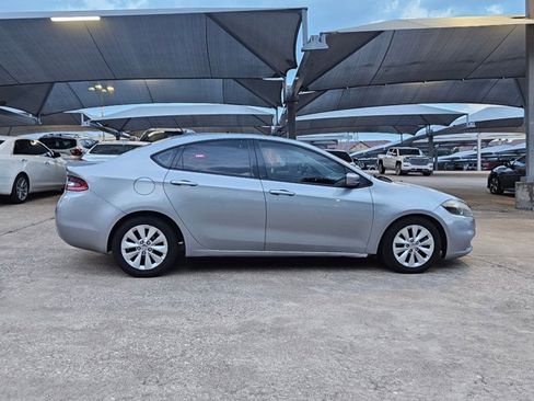 Used 2015 Dodge Dart SXT FWD image 3