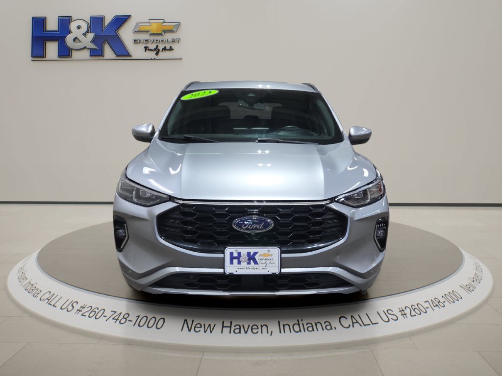 Used 2023 Ford Escape ST-Line Elite w/ Premium Technology Package AWD/4WD image 2