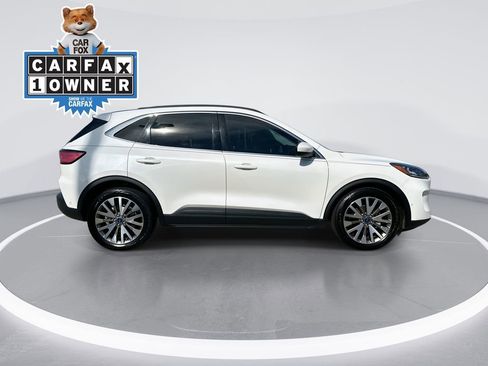 Used 2021 Ford Escape Titanium w/ Class II Trailer Tow Package image 9