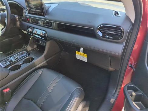 New 2025 Honda Pilot Touring image 3