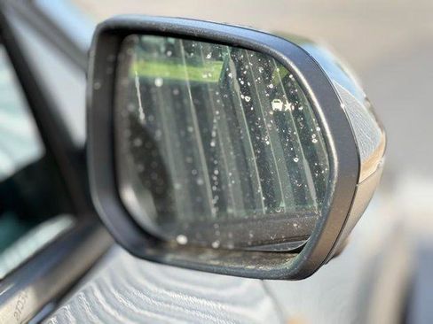 New 2026 Chevrolet Equinox LT w/ Convenience Package II FWD image 17