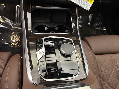 New 2026 BMW X5 xDrive40i w/ M Sport Package AWD/4WD image 23