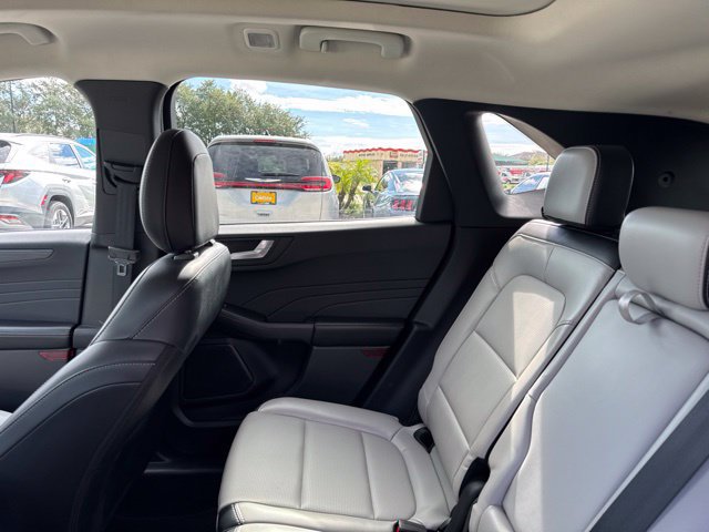 Used 2025 Ford Escape Platinum AWD/4WD image 20
