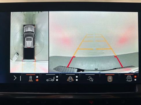 Certified 2025 Chevrolet Silverado 1500 LTZ w/ Technology Package image 28