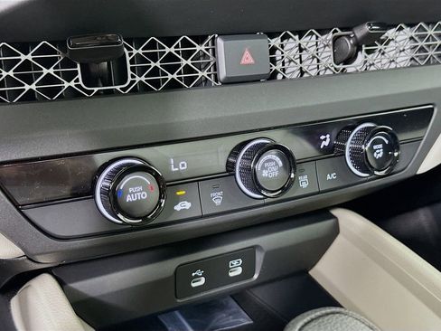 Used 2025 Honda Accord LX image 14