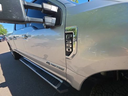 Used 2022 Ford F350 Lariat w/ Lariat Ultimate Package AWD/4WD image 27