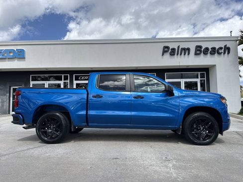 Used 2022 Chevrolet Silverado 1500 Custom image 24