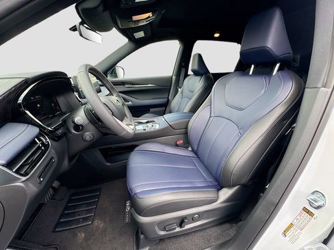 Used 2026 INFINITI QX60 Sport w/ Dark Cargo Package AWD/4WD image 23