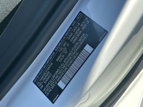 Certified 2026 Volvo XC60 B5 Plus w/ Protection Package Premier image 29