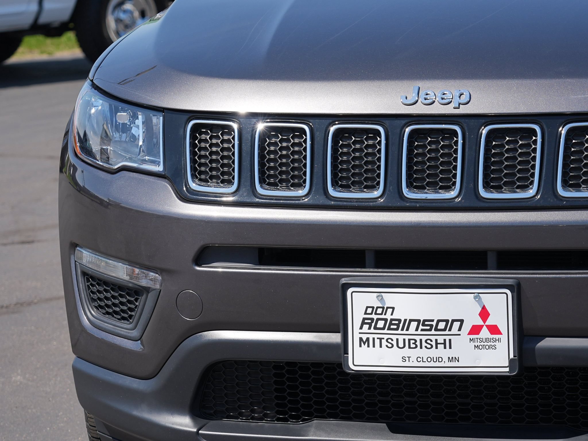 Used 2018 Jeep Compass Sport AWD/4WD image 10