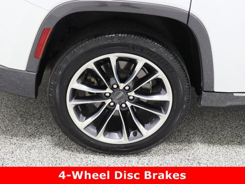 Used 2022 Jeep Wagoneer Series III w/ Premium Group I image 6