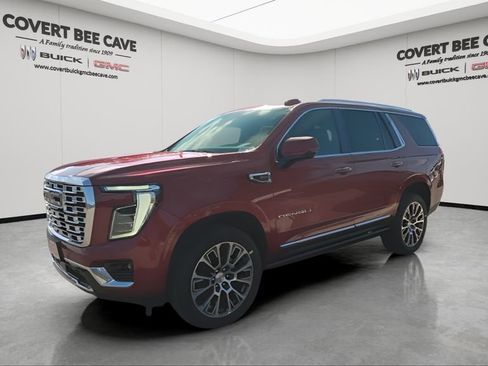 New 2026 GMC Yukon Denali w/ Sun & Power Step Package image 3