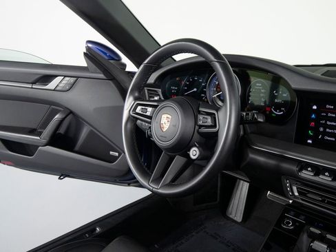 Certified 2024 Porsche 911 Carrera RWD image 33