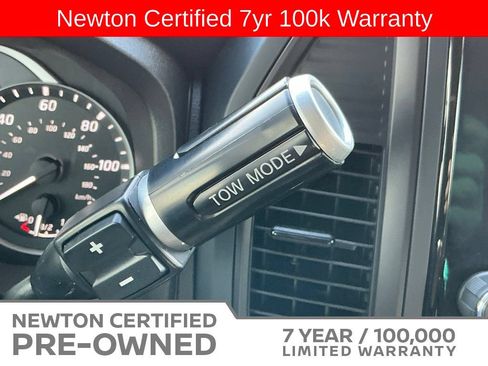 Used 2024 Nissan Titan SV w/ SV Convenience Package RWD image 18