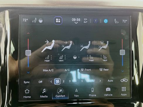 Used 2022 RAM 2500 Laramie w/ Safety Group B AWD/4WD image 22