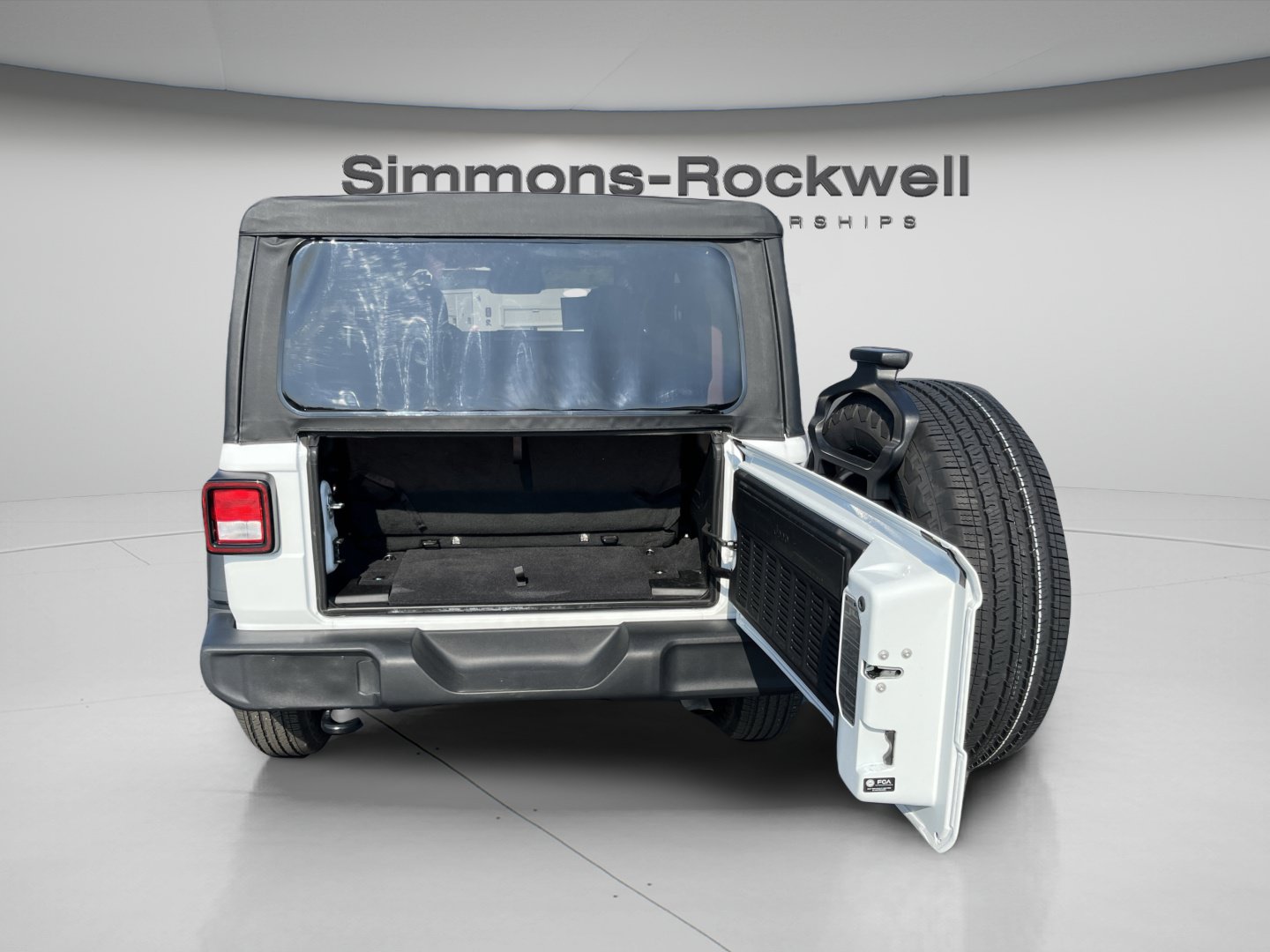 Used 2025 Jeep Wrangler Sport AWD/4WD image 10